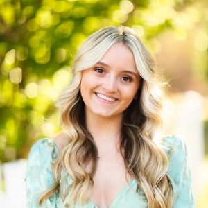 Meet your Posher, Shelby